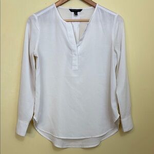Banana Republic | White Lightweight Split V-Neck Oversized Long Sleeve Top XS